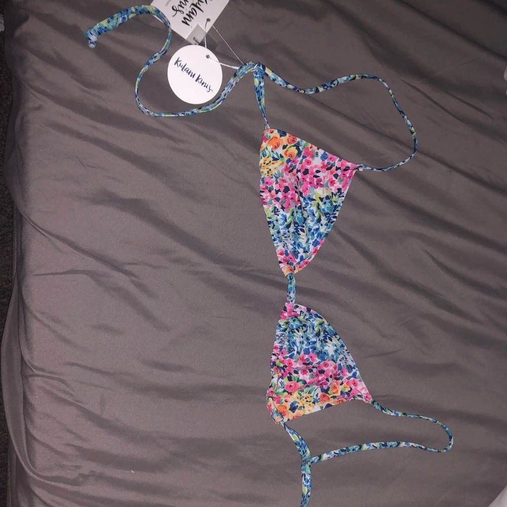 KULANI KINIS FLORAL BIKINI TOP